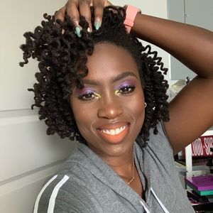 Meet your Posher, April